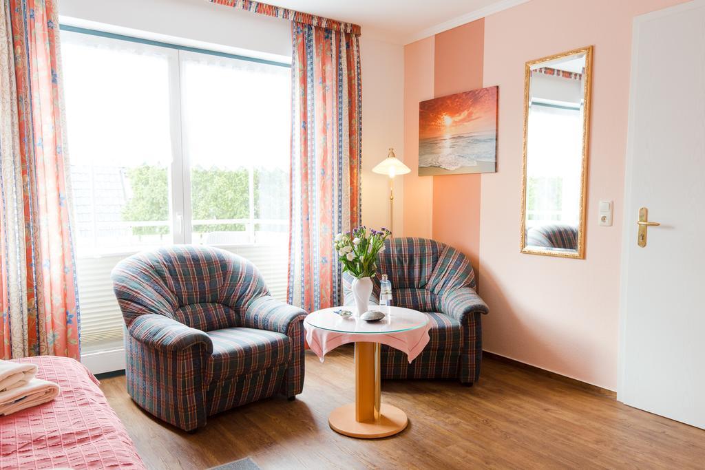 Hotel Garni Am Deich Zingst Kamer foto