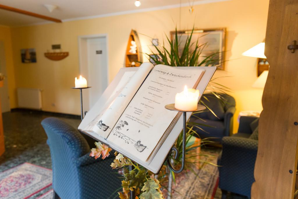 Hotel Garni Am Deich Zingst Buitenkant foto